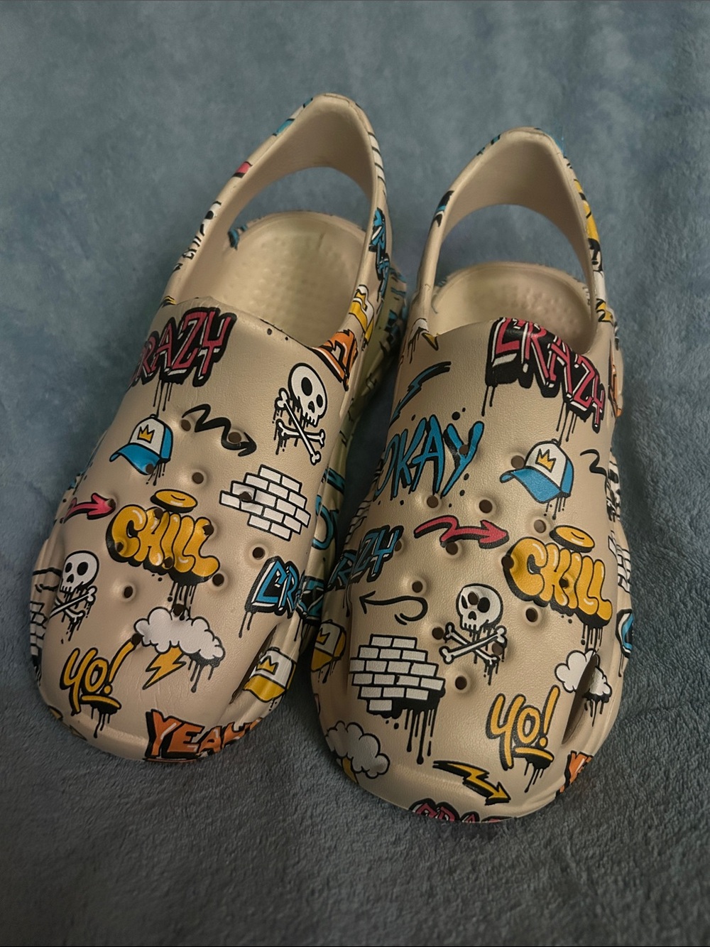 Kids Graffiti Print Clog Sandals in Beige with Blue & Yellow Accents